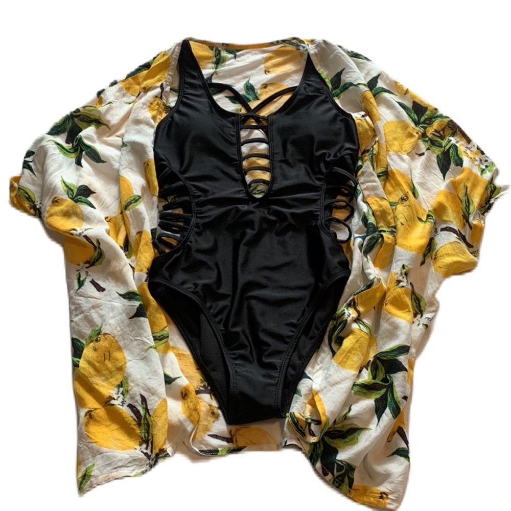 Lemon Print Size S-M Beach Coverup